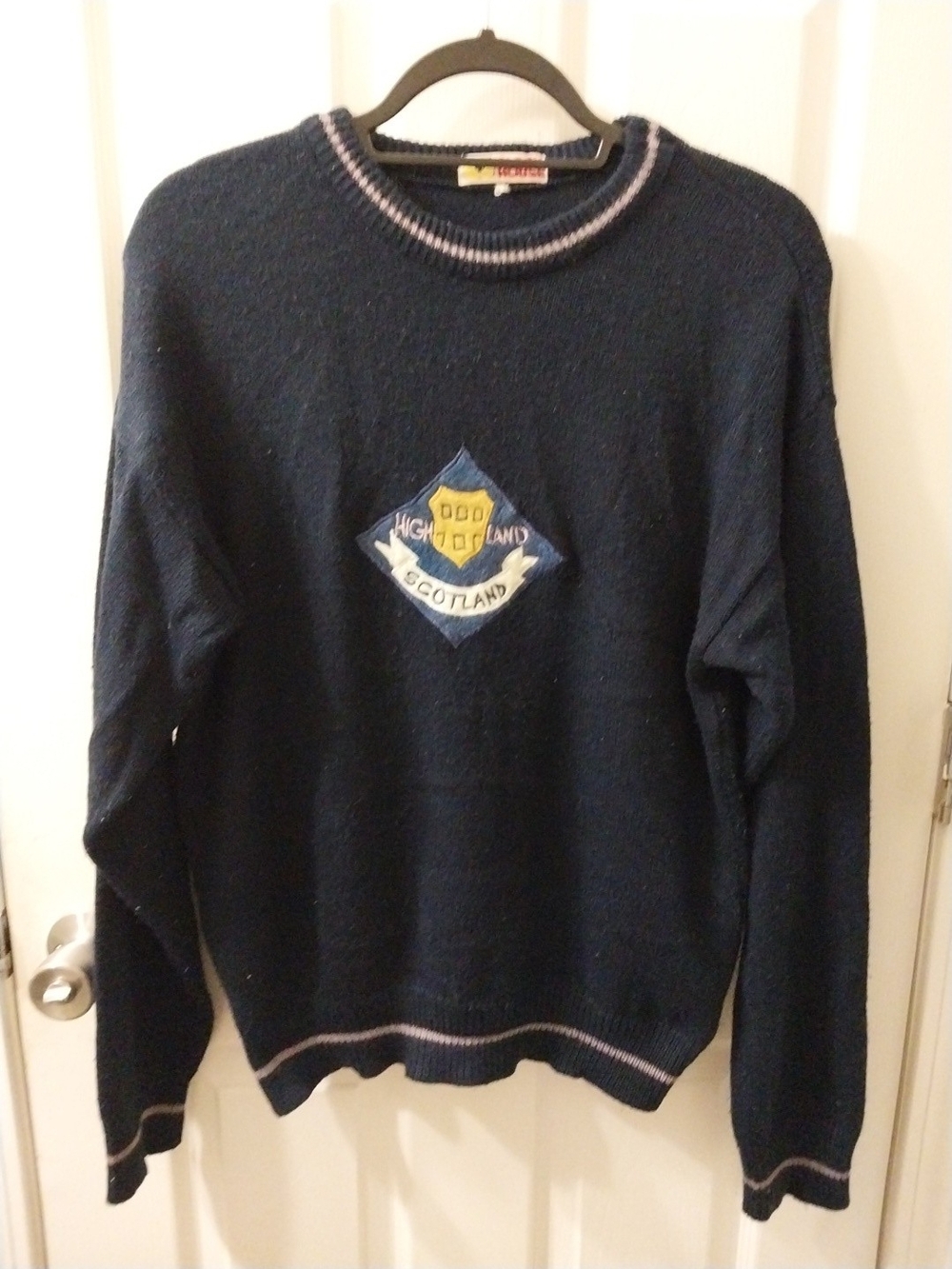 Vintage Clock House-Highland Scotland Crest Crewneck Sweater - Men